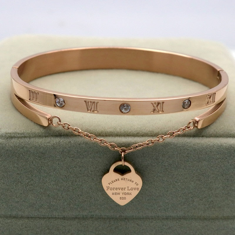 Pulseira Dourada Com Pingente De Coração
