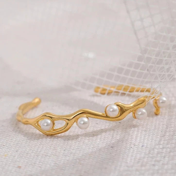 Bracelete Ramificado com Pérolas