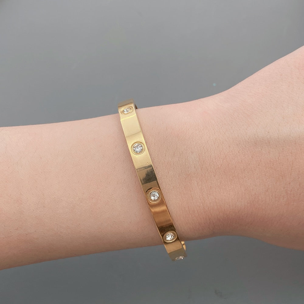 Pulseira De Aço Inoxidável com Zircônia